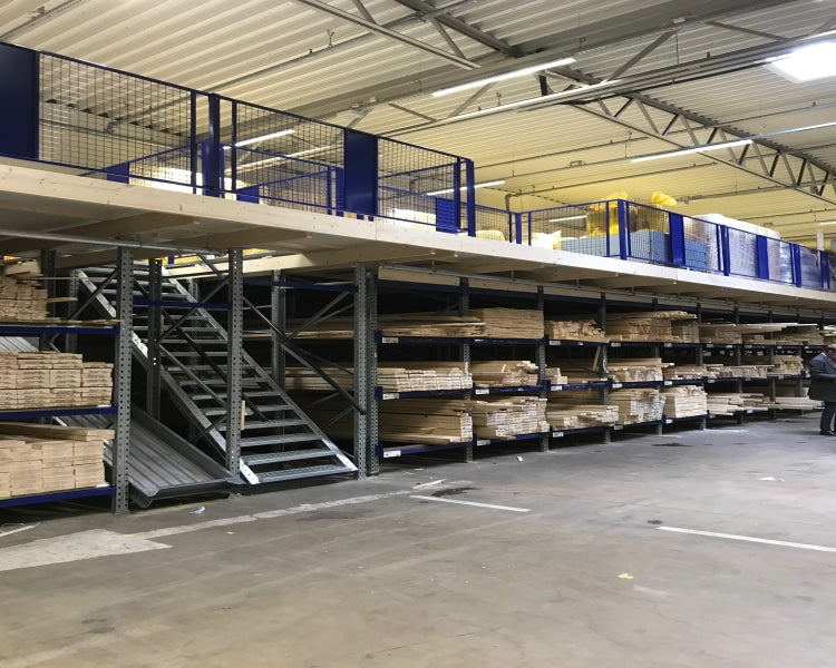 BITO innstikksreol med mesanindekke, ruller og innstikk for materialpakker