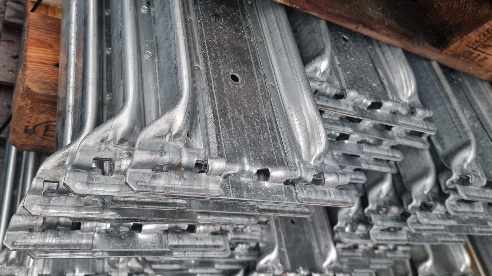 Rack83 bærejern galv